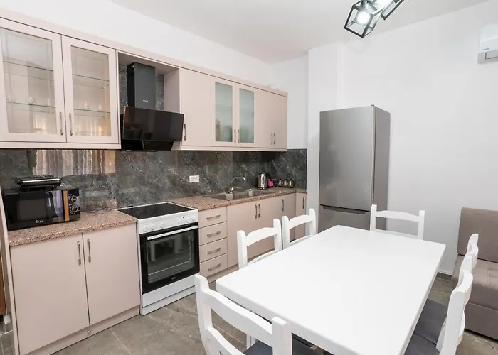 Saranda Apartment