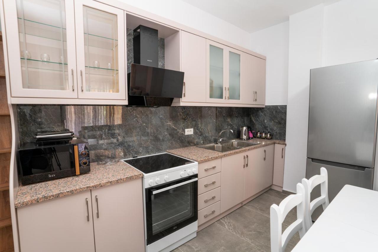 Saranda Apartment * Sarande